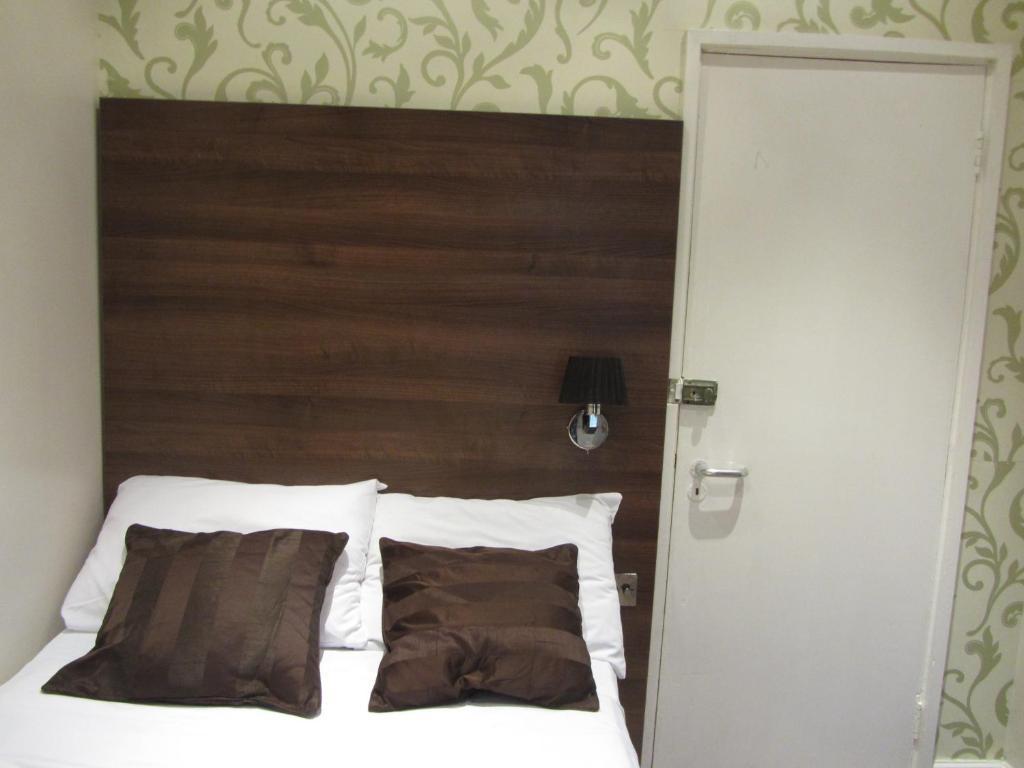 Goodwood Hotel London Room photo